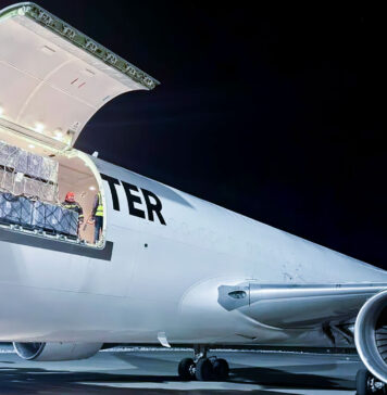 Premieră la Aeroportul Brașov-Ghimbav: primul zbor cargo civil din istorie