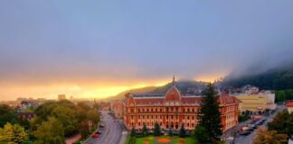 Șase mari constructori se luptă pentru reabilitarea Palatului Administrativ din Brașov Palatul Administrativ din Brașov, clădirea în care funcționează Consiliul Județean și Instituția Prefectului