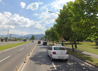 Lecție de condus cu alcool la bord: instructor auto din Brașov, prins băut lângă cursantă